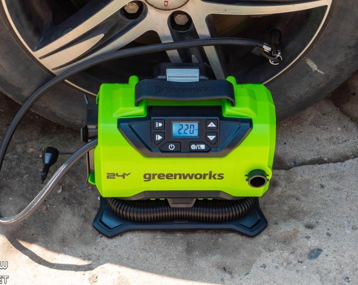 И колёса подкачать и лодку надуть.</p>
<p>Обзор компрессора 3 в 1 greenworks acg301