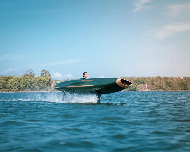 Карбон и скорость для гонок на воде. Электролодка Pegasus представлена официально