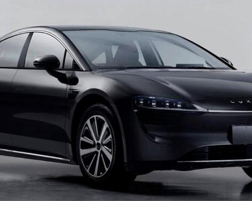 Huawei представила электрический седан Luxeed S7